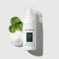 Centella 50 Bubble Cleanser - Mild ansiktsrengöring - editorial bild