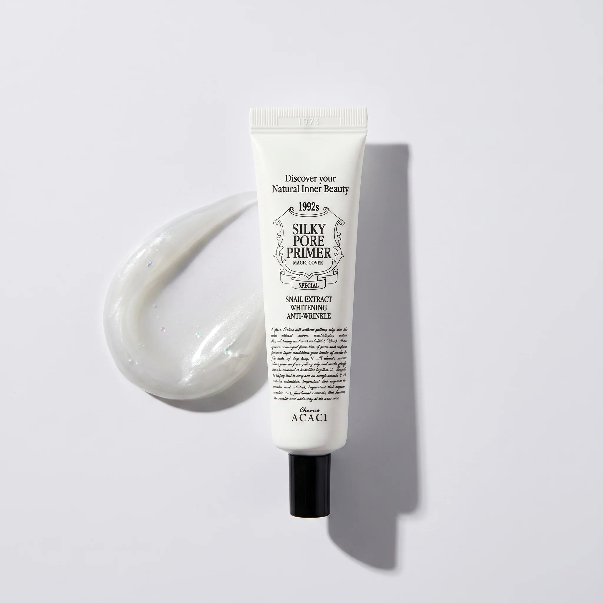Image of Silky Pore Primer - Utjämnande koreansk primer - studio produktbild